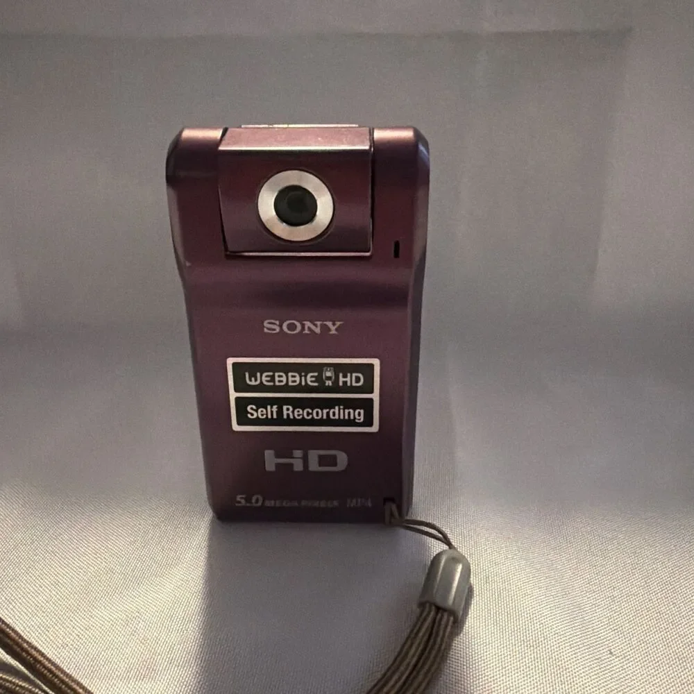 Sony Webbie HD MHS-PM1 5.0MP Camera Purple w/ Battery Not tested As is
